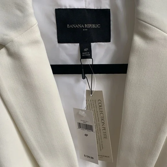 Banana Republic Women's White Blazer Size 4P - Picture 2 of 3